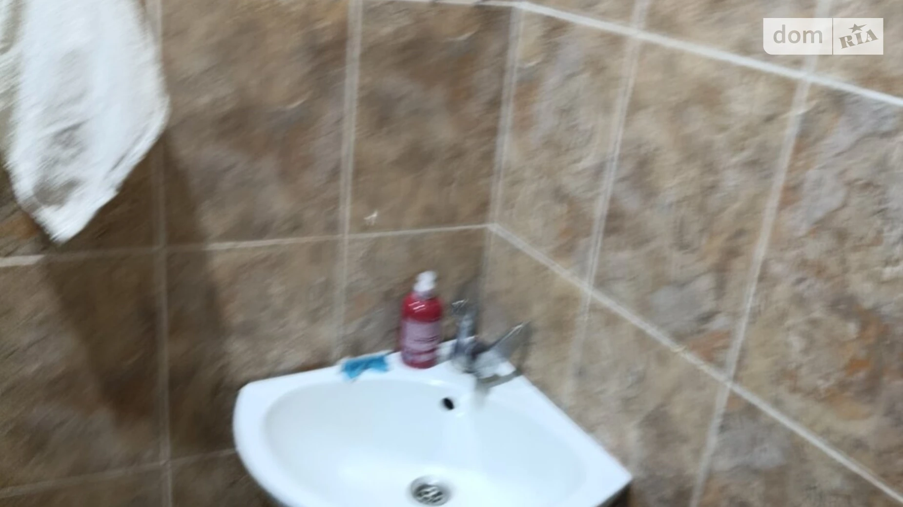 Сдается в аренду офис 35 кв. м в бизнес-центре, цена: 350 $ - фото 2