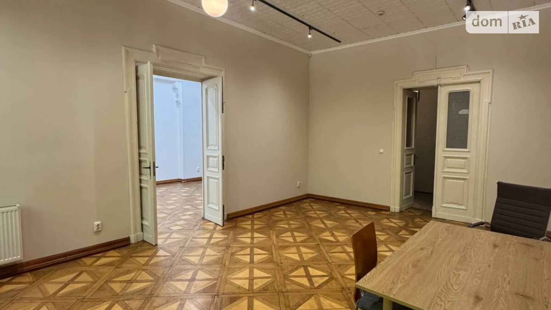 Сдается в аренду офис 100 кв. м в бизнес-центре, цена: 21000 грн - фото 2