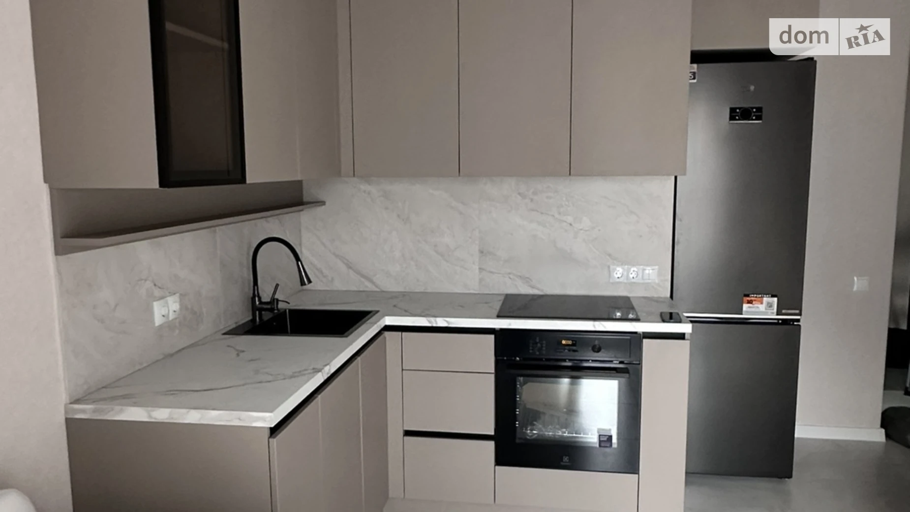 Продається 1-кімнатна квартира 43 кв. м у Одесі, вул. Краснова - фото 3