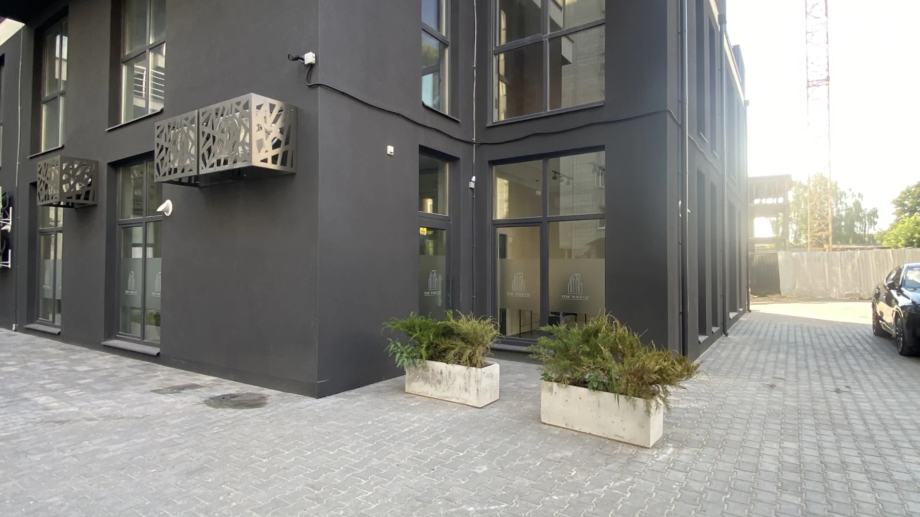 Продается офис 68 кв. м в бизнес-центре, цена: 238000 $ - фото 3