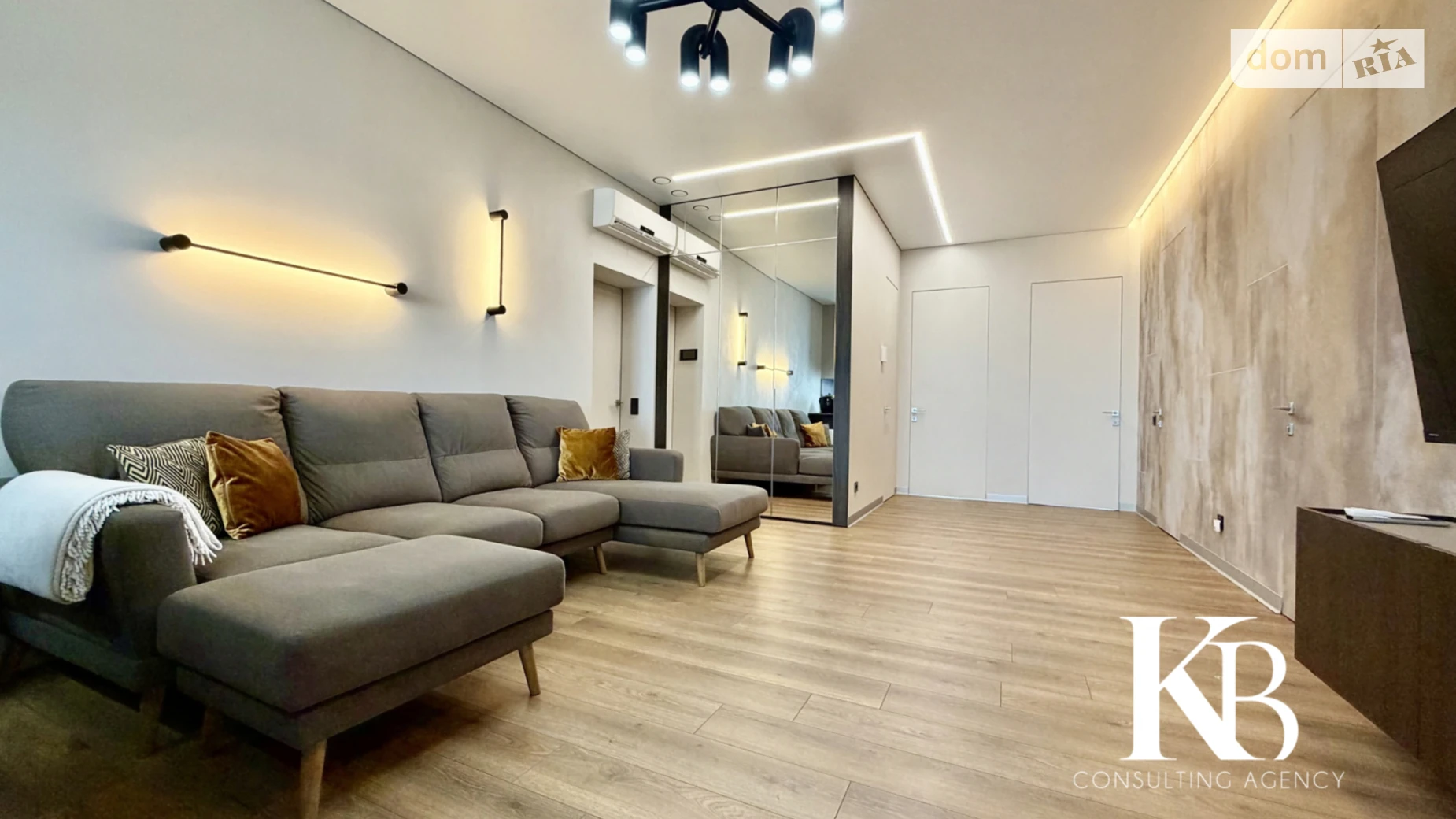 Продается 4-комнатная квартира 105 кв. м в Днепре, ул. Костомаровская, 1 - фото 3