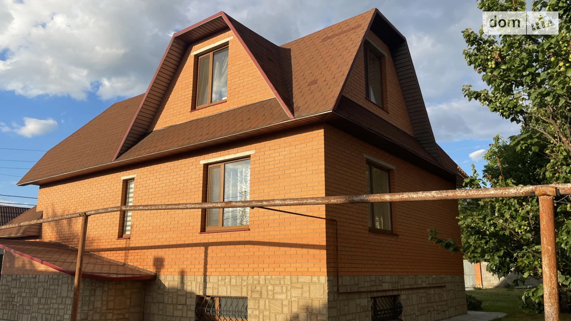 Продается дом на 3 этажа 220 кв. м с террасой, цена: 230000 $ - фото 3