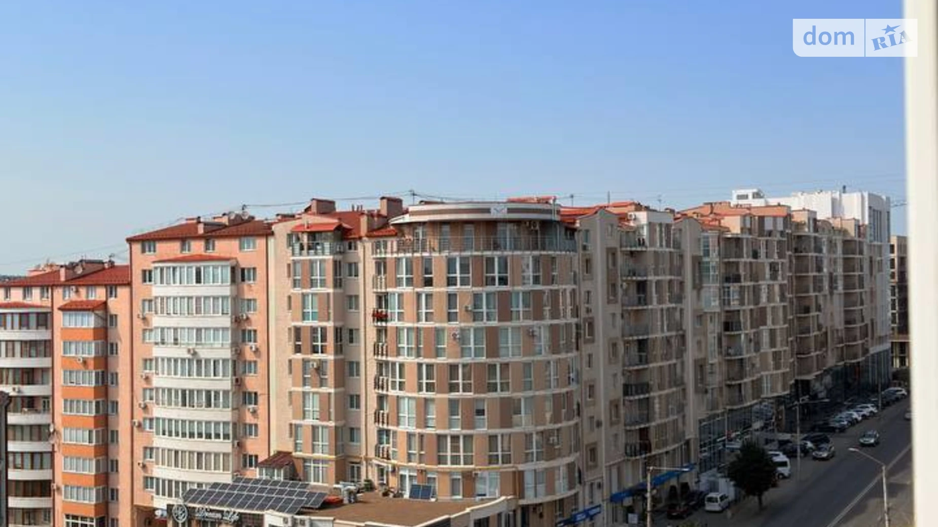Продается 2-комнатная квартира 112 кв. м в Черновцах, ул. Героев Майдана, 53 - фото 2