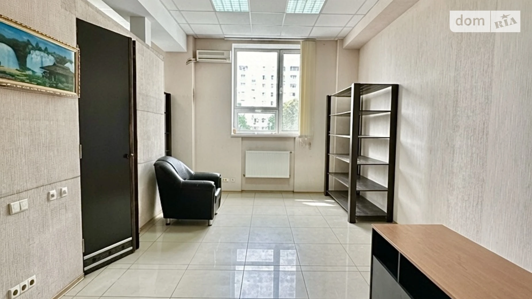 Сдается в аренду офис 25 кв. м в бизнес-центре, цена: 5000 грн - фото 2