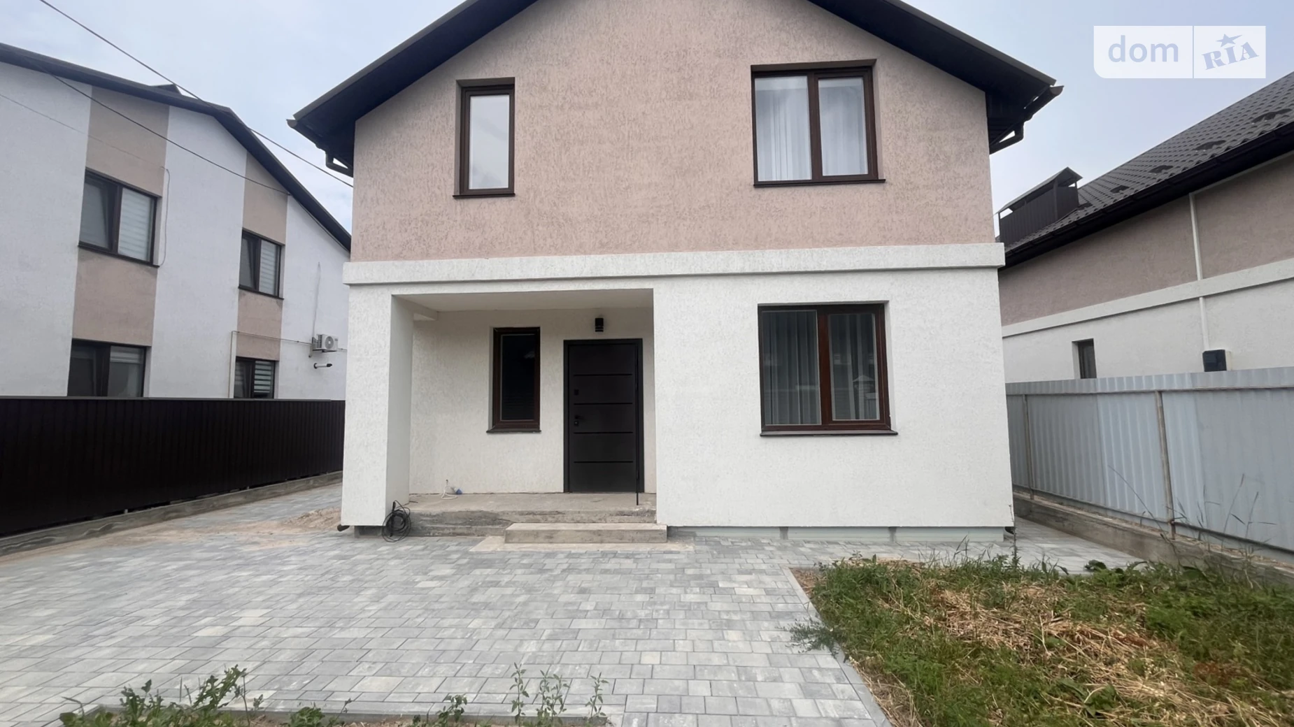 Продается дом на 2 этажа 120 кв. м с камином, цена: 190000 $ - фото 3