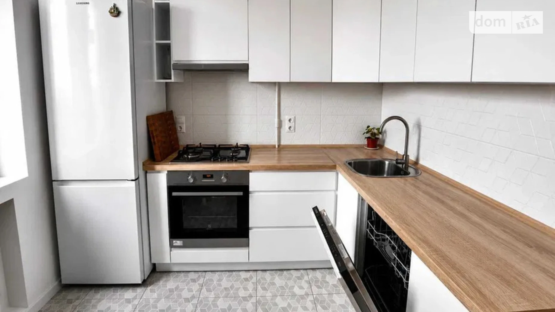 Продается 2-комнатная квартира 54 кв. м в Харькове, просп. Тракторостроителей, 126А - фото 2