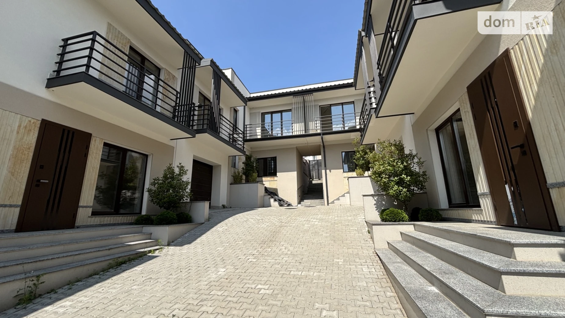 Продается дом на 2 этажа 135 кв. м с гаражом, цена: 163500 $ - фото 2
