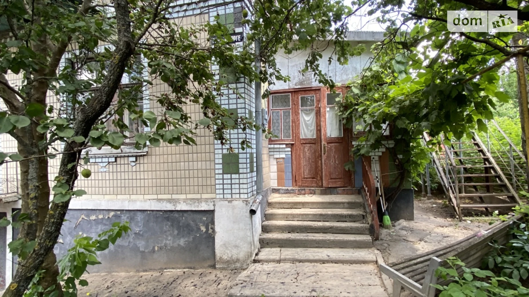 Продается дом на 2 этажа 202.5 кв. м с беседкой, цена: 66999 $ - фото 4