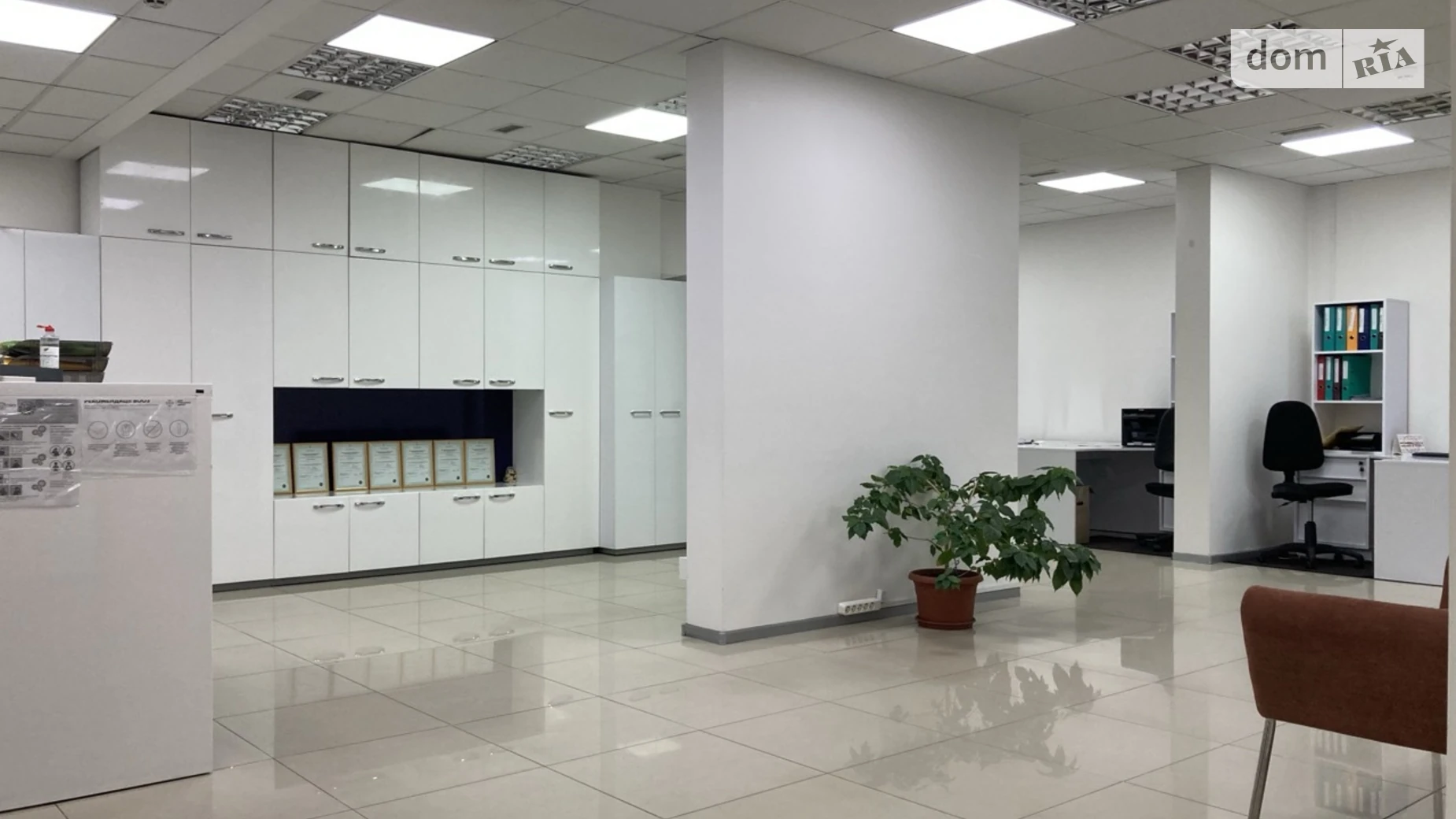 Продається приміщення вільного призначення 206 кв. м в 23-поверховій будівлі, цена: 350000 $ - фото 2