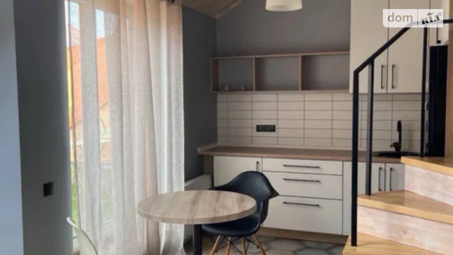 Продается 1-комнатная квартира 45 кв. м в Киеве, ул. Регенераторная - фото 2