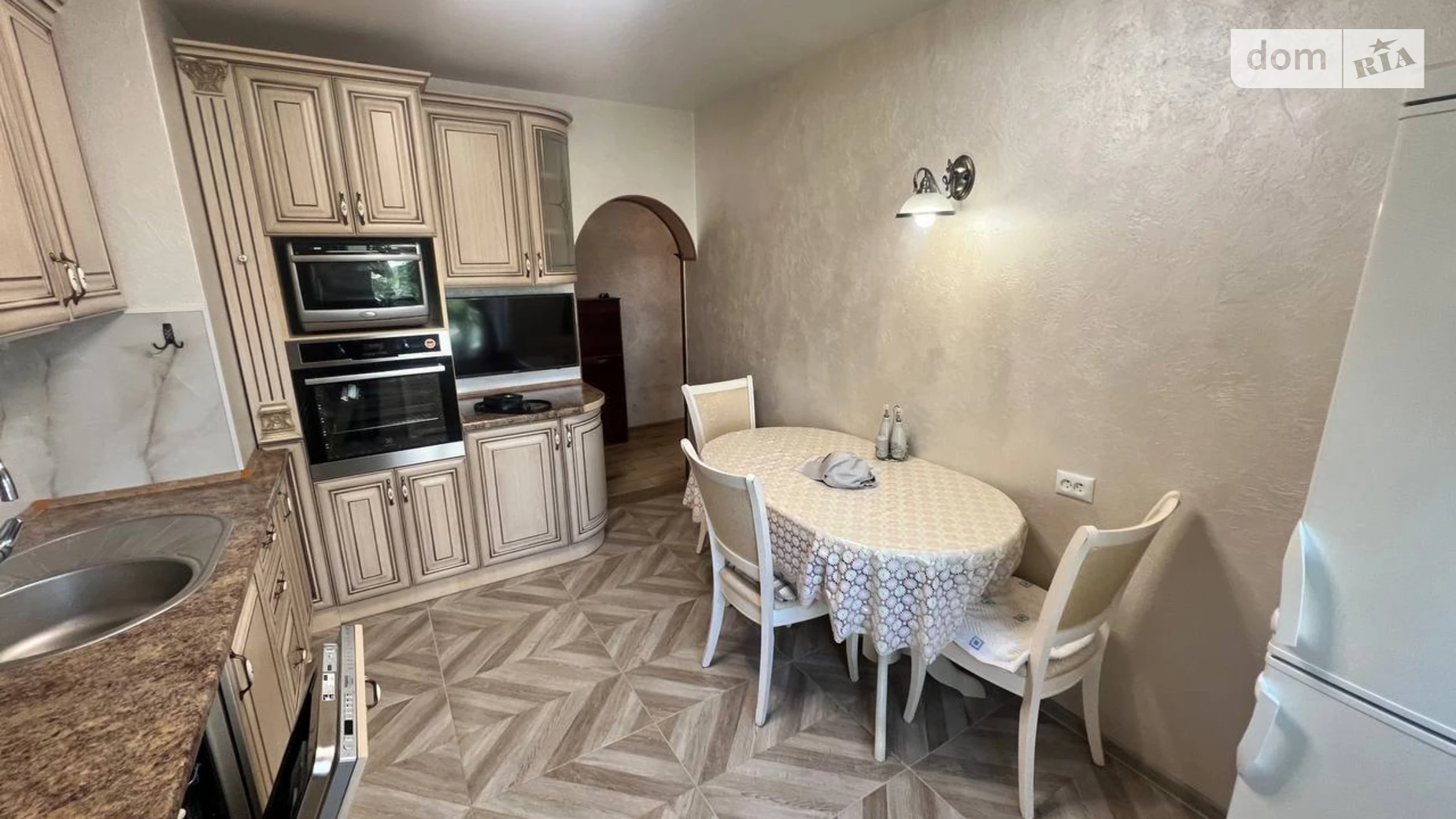 Продается 3-комнатная квартира 67 кв. м в Днепре, просп. Героев, 4 - фото 2