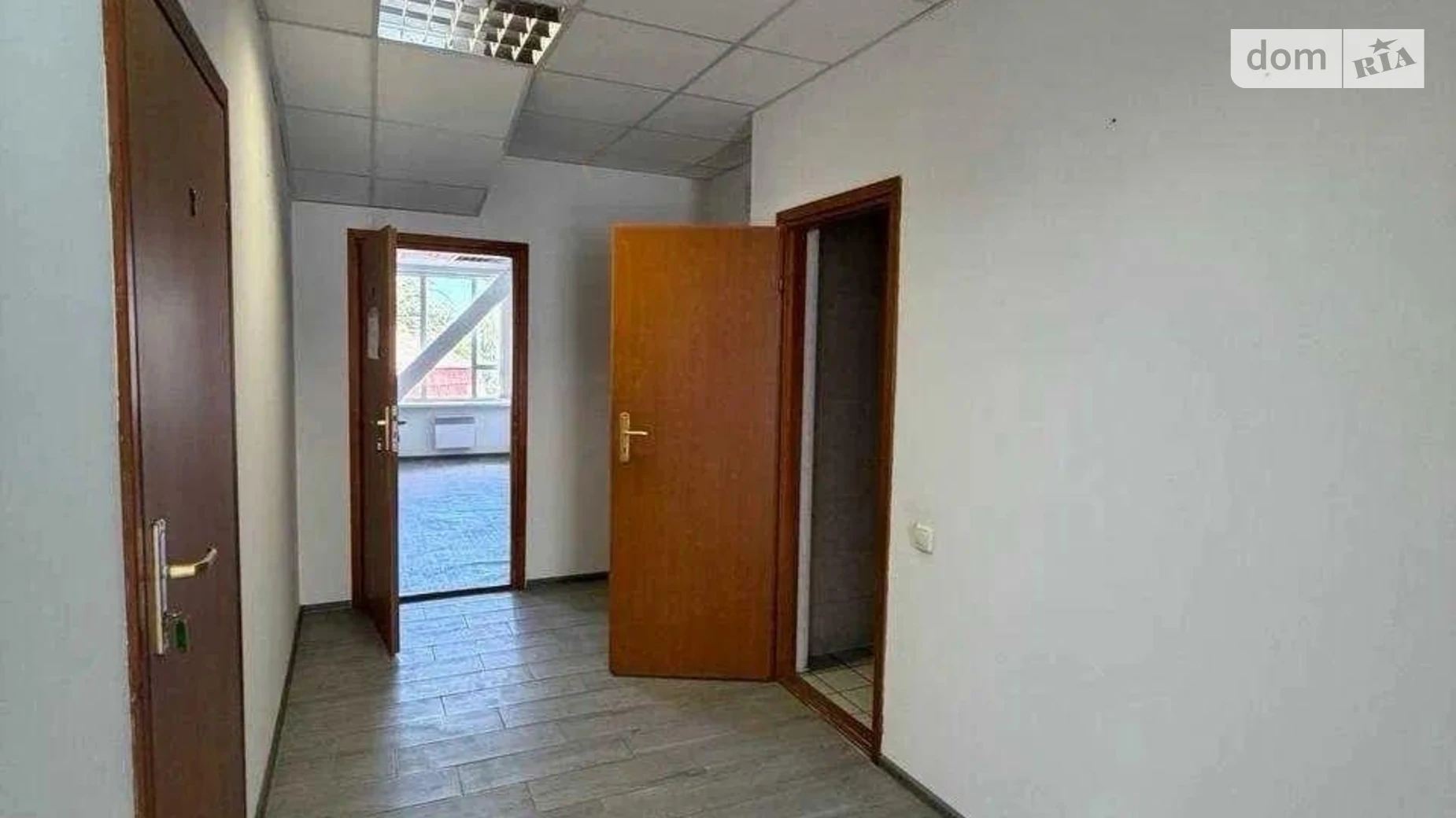 Сдается в аренду офис 400 кв. м в бизнес-центре, цена: 120000 грн - фото 4