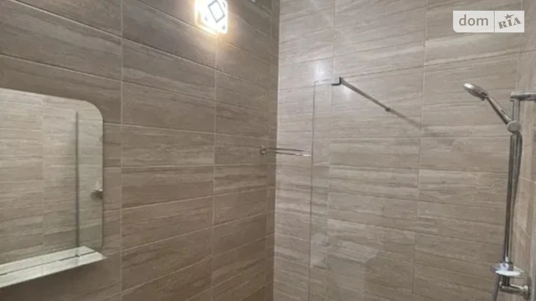 Продается 2-комнатная квартира 70 кв. м в Мукачеве, ул. Ярослава Мудрого - фото 2
