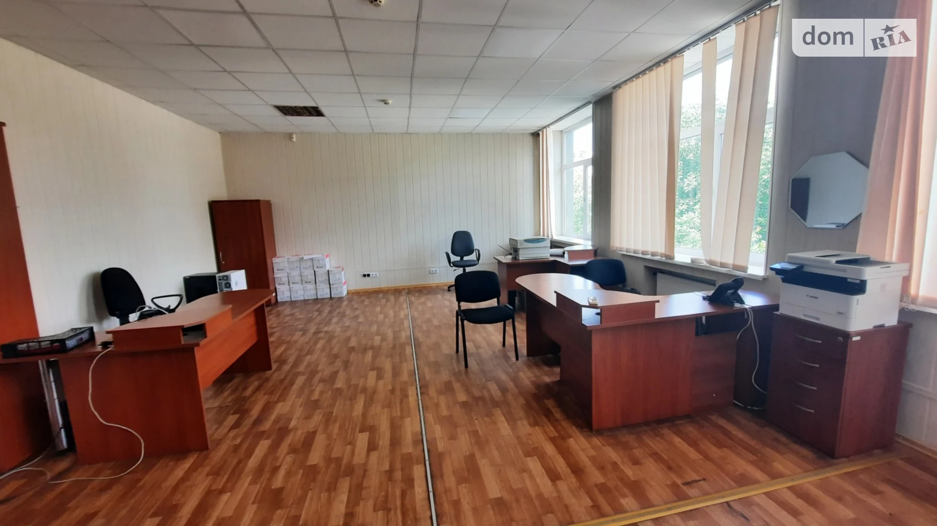 Сдается в аренду офис 48.3 кв. м в бизнес-центре, цена: 8000 грн - фото 2