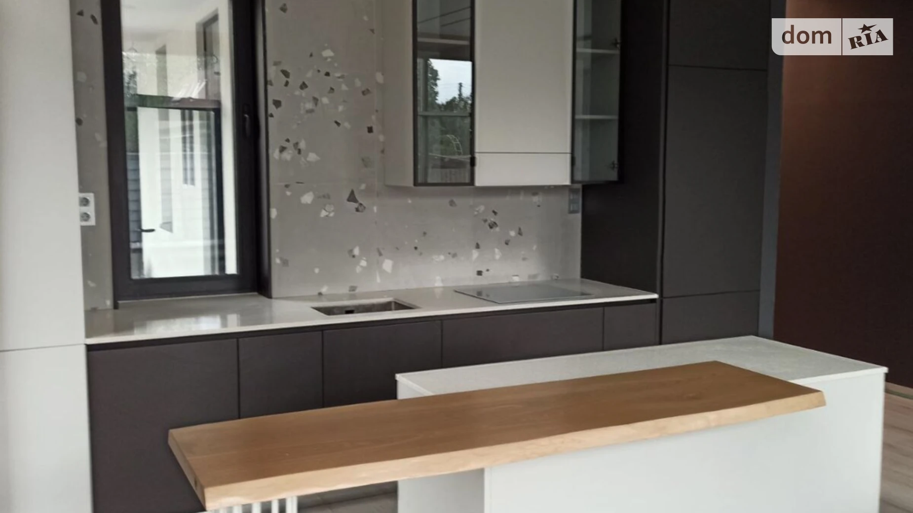 Сдается в аренду дом на 2 этажа 253.7 кв. м с мансардой, цена: 3300 $ - фото 4