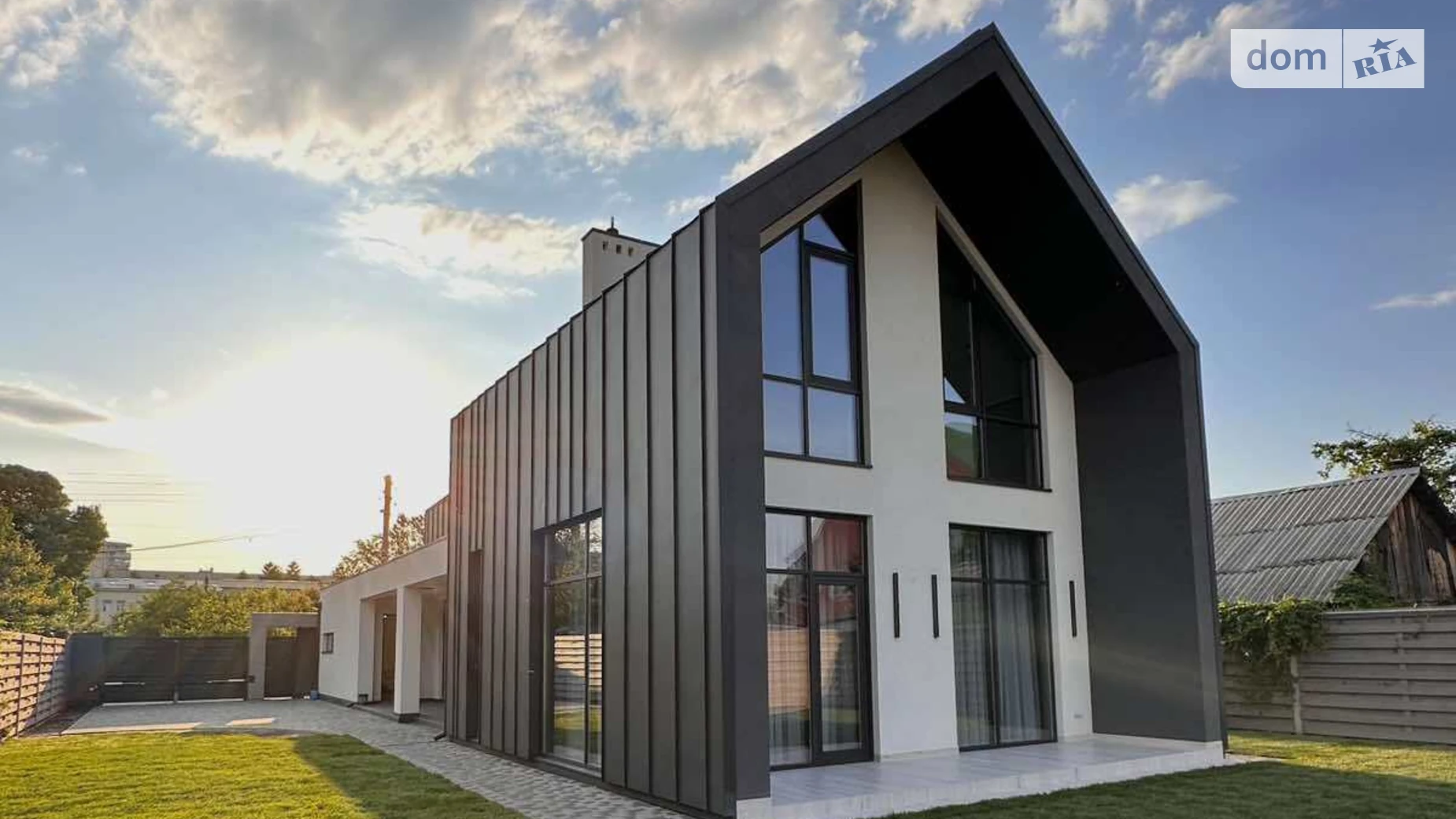 Сдается в аренду дом на 2 этажа 253.7 кв. м с мансардой, цена: 3300 $ - фото 3
