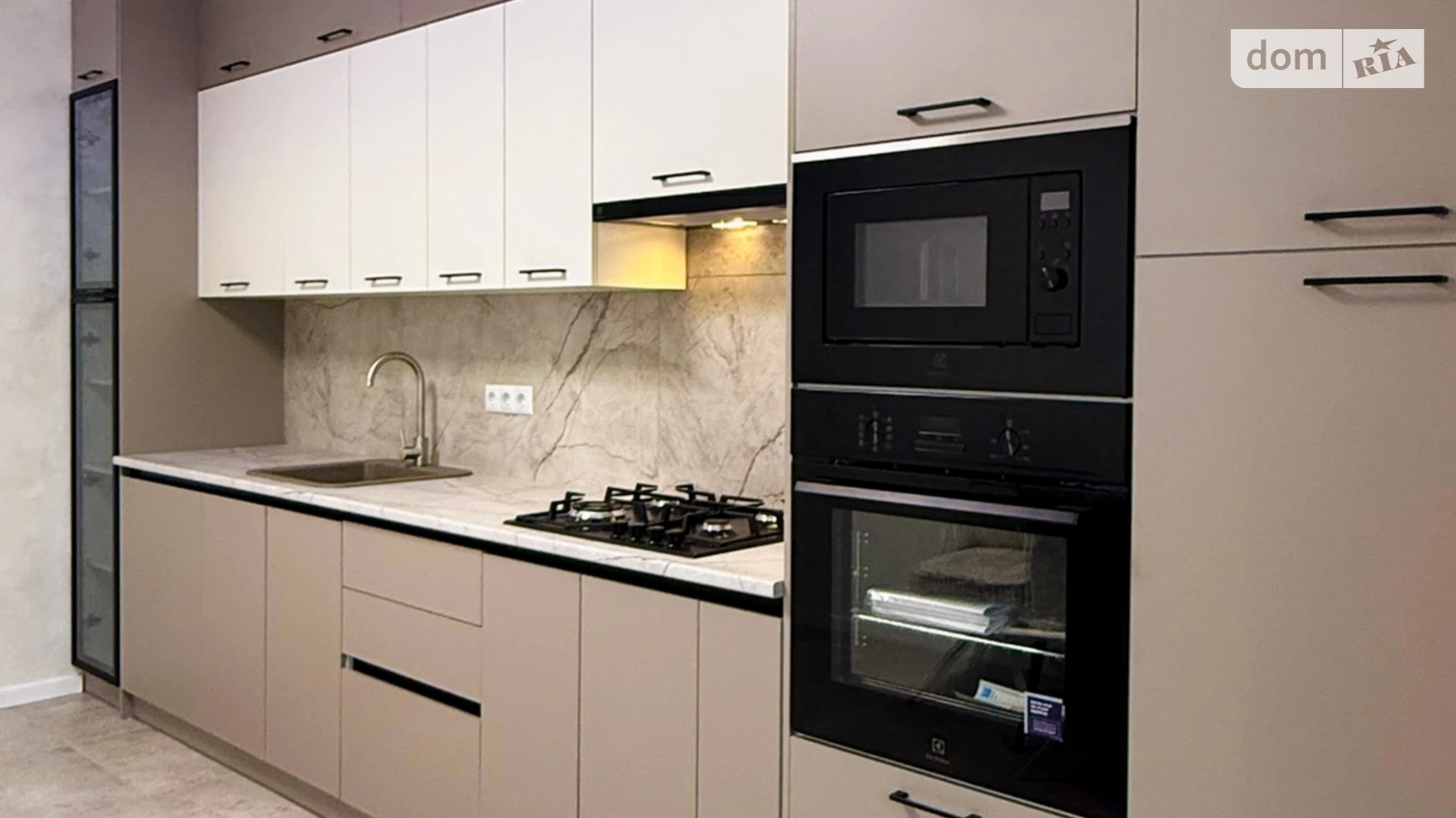 Продается 2-комнатная квартира 76 кв. м в Хмельницком, ул. Озерная, 4 - фото 2