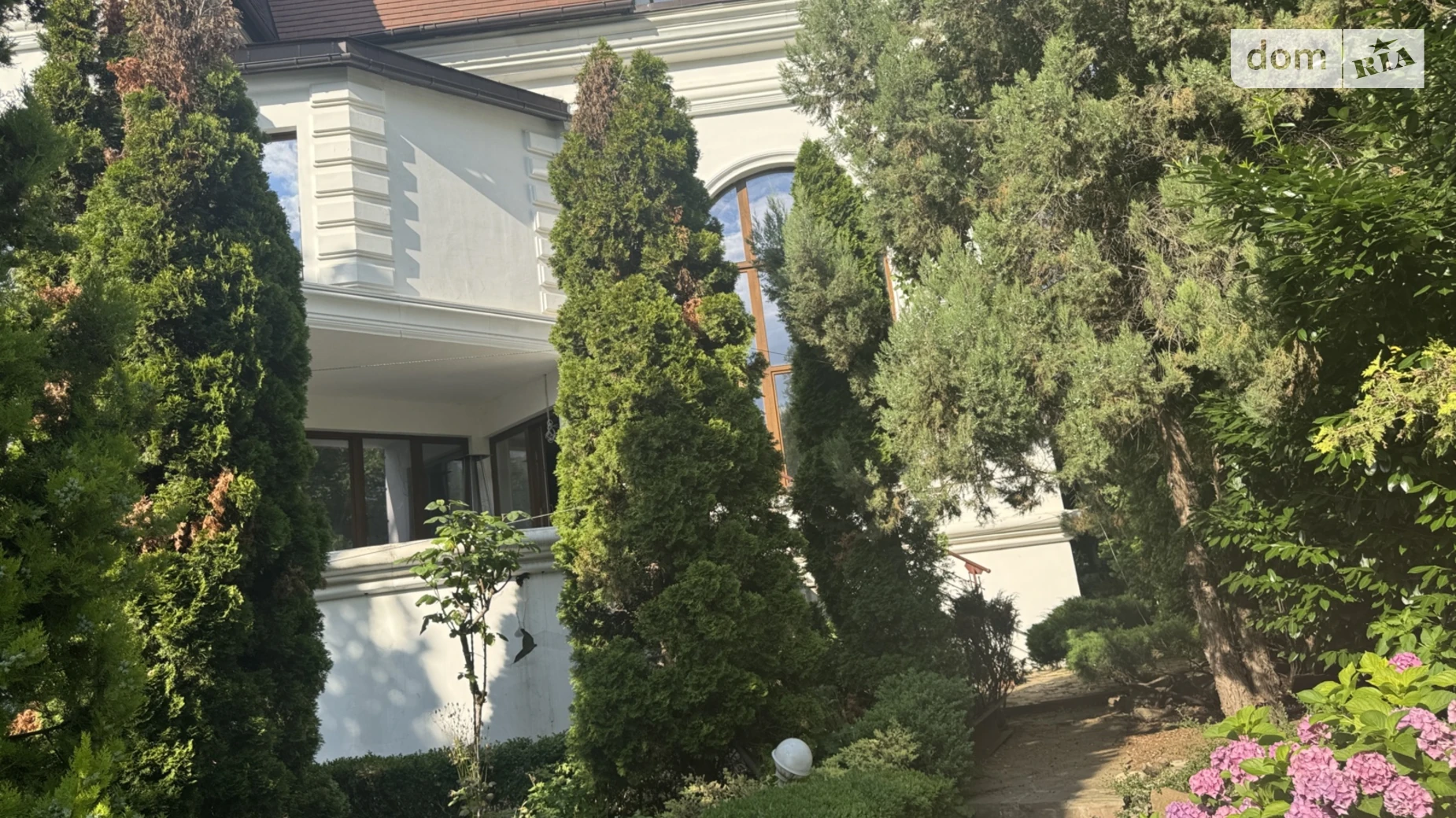 Продается дом на 3 этажа 550 кв. м с подвалом, цена: 750000 $ - фото 3