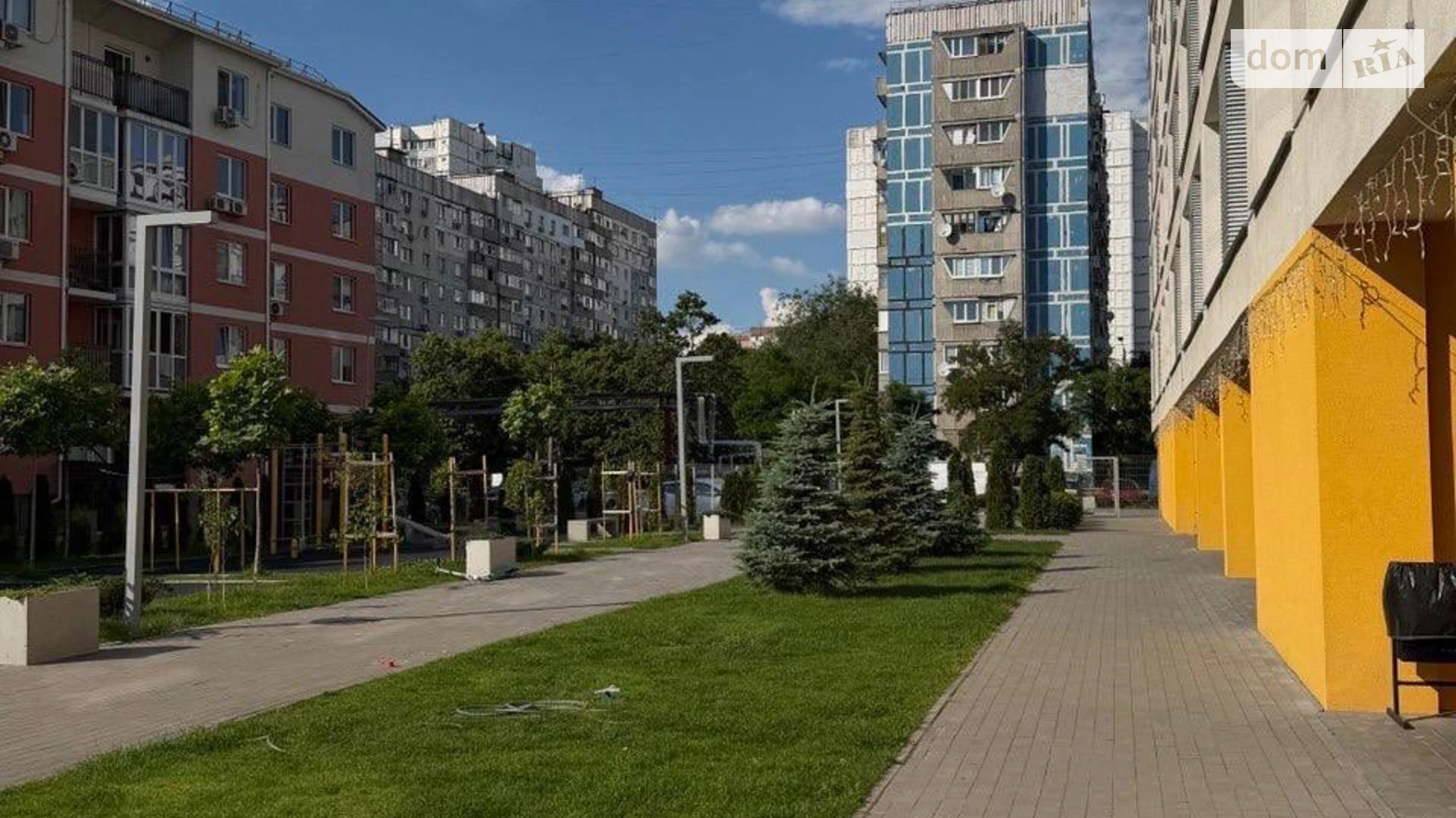 Продается офис 54.9 кв. м в бизнес-центре, цена: 105000 $ - фото 2