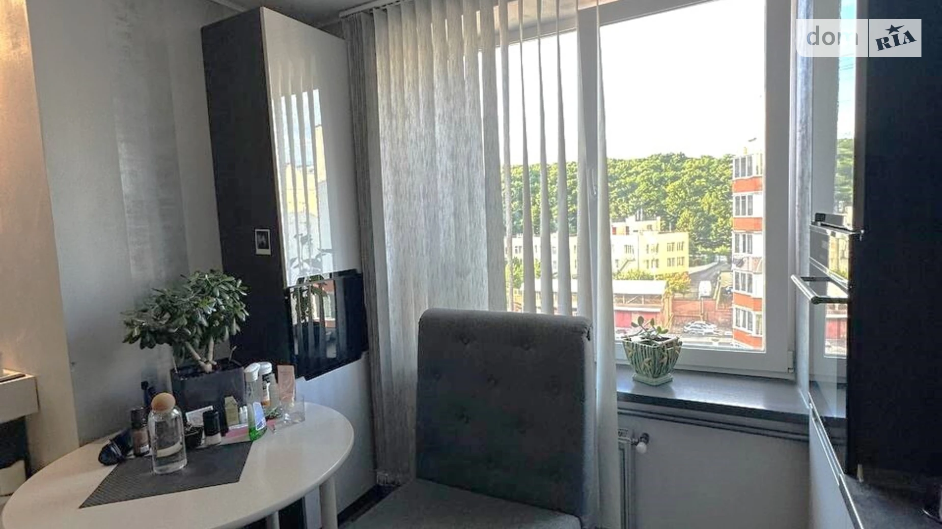 Продается 1-комнатная квартира 56.4 кв. м в Хмельницком, ул. Кармелюка, 11/2 - фото 3