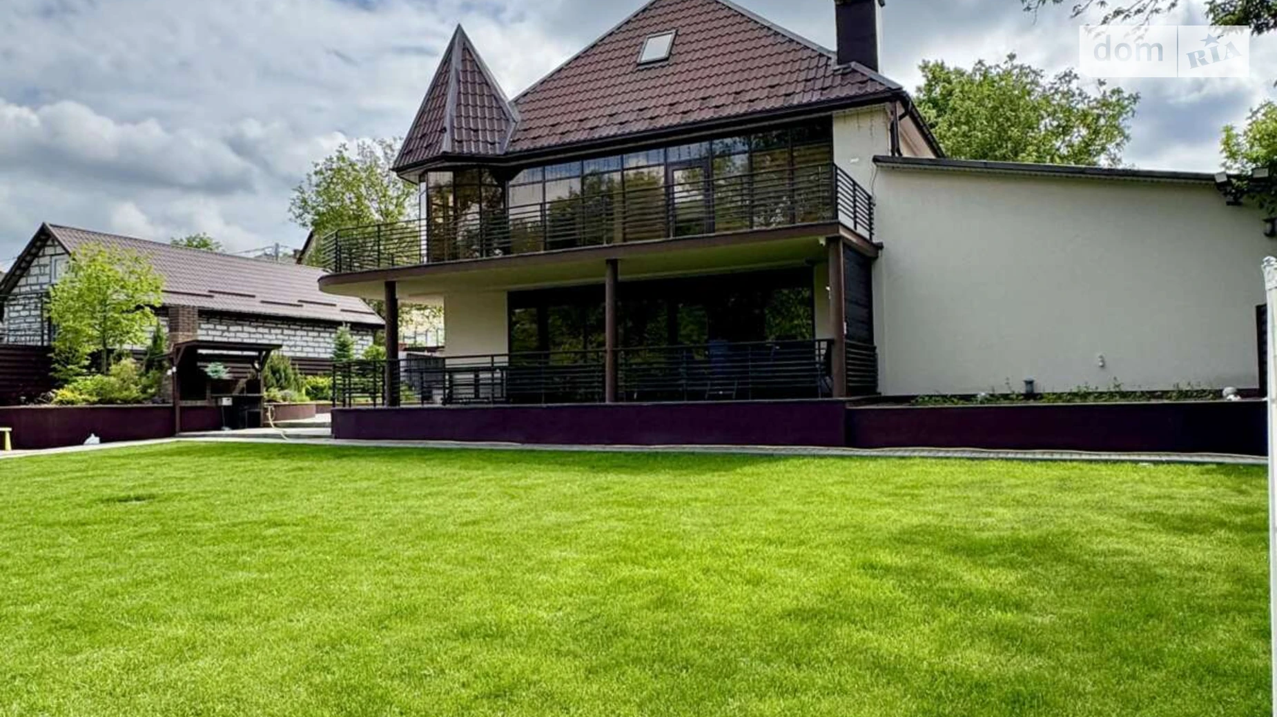 Продается дом на 2 этажа 224.2 кв. м с садом, цена: 385000 $ - фото 4