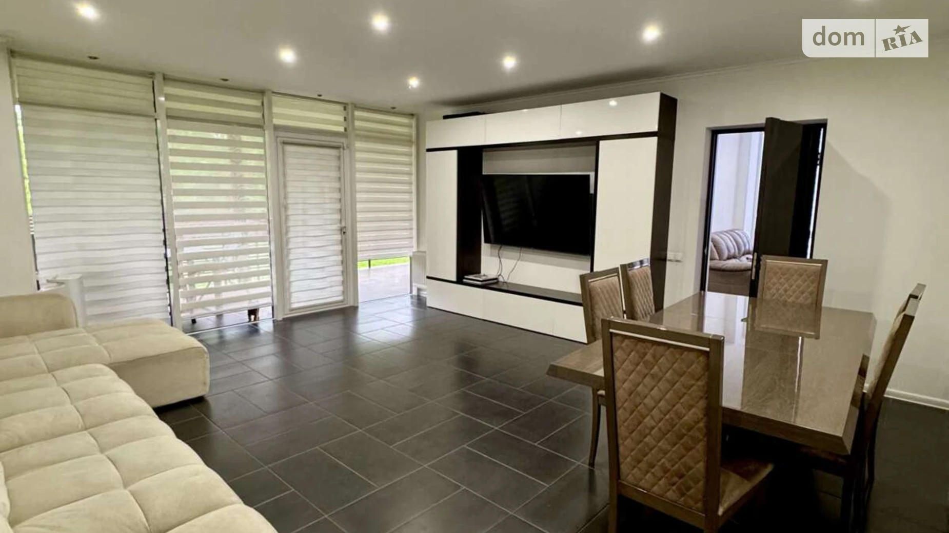 Продается дом на 2 этажа 224.2 кв. м с садом, цена: 385000 $ - фото 5