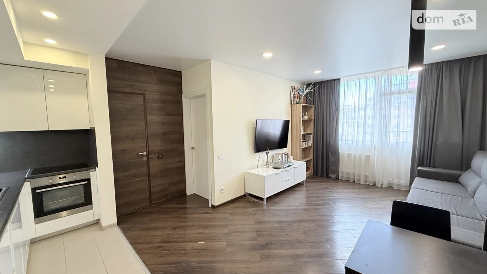 Продается 1-комнатная квартира 42.1 кв. м в Киеве, ул. Юлии Здановской(Михаила Ломоносова), 46/1 - фото 2