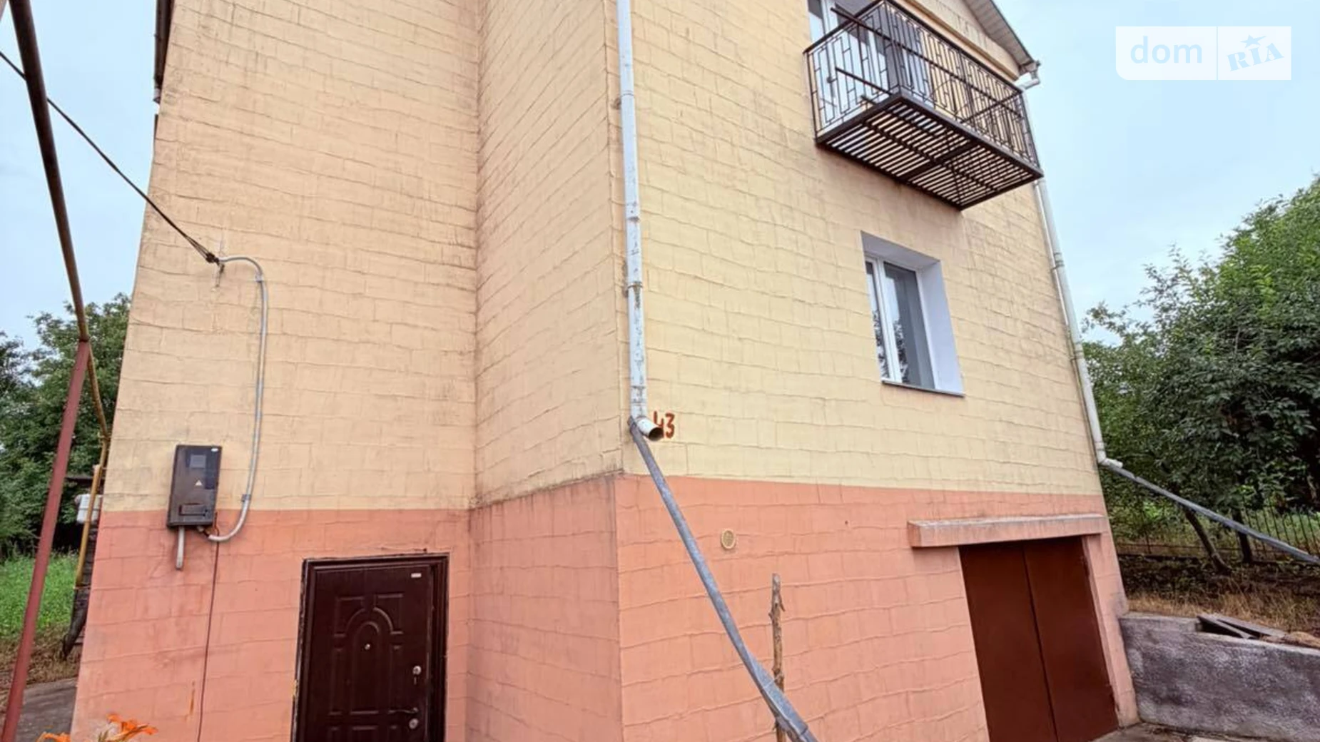 Продается дом на 3 этажа 140 кв. м с балконом, цена: 72000 $ - фото 2