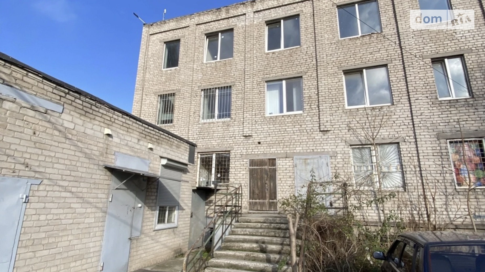 Продается помещения свободного назначения 638.5 кв. м в 3-этажном здании, цена: 200000 $ - фото 2