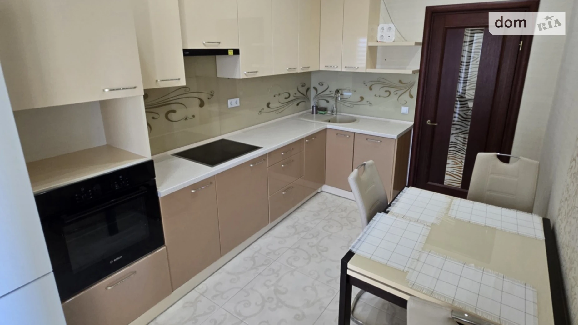 Продается 3-комнатная квартира 100 кв. м в Хмельницком, ул. Проскуровская, 45 - фото 2