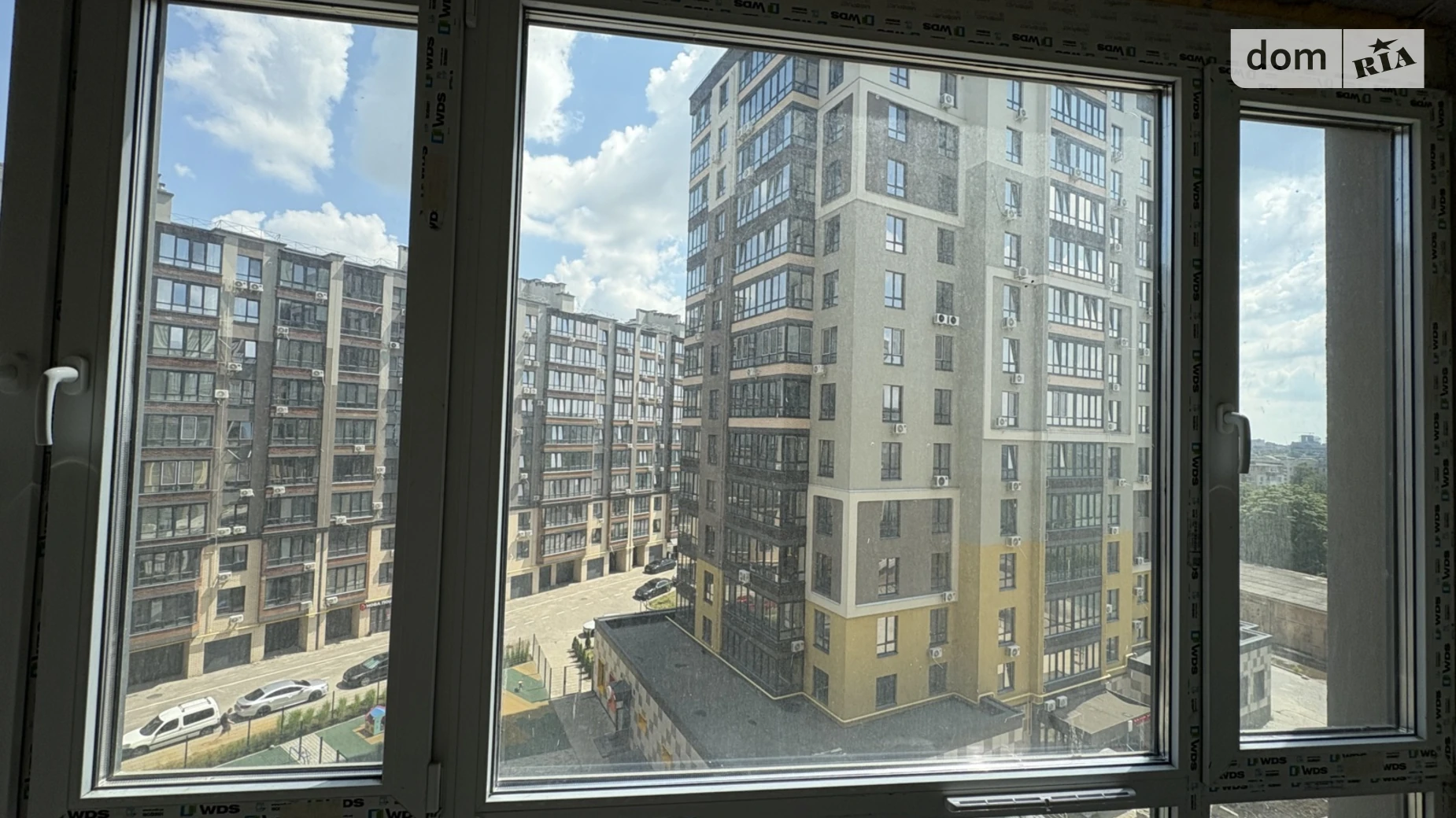 Продается 1-комнатная квартира 56 кв. м в Житомире, ул. Домбровского, 9 - фото 3