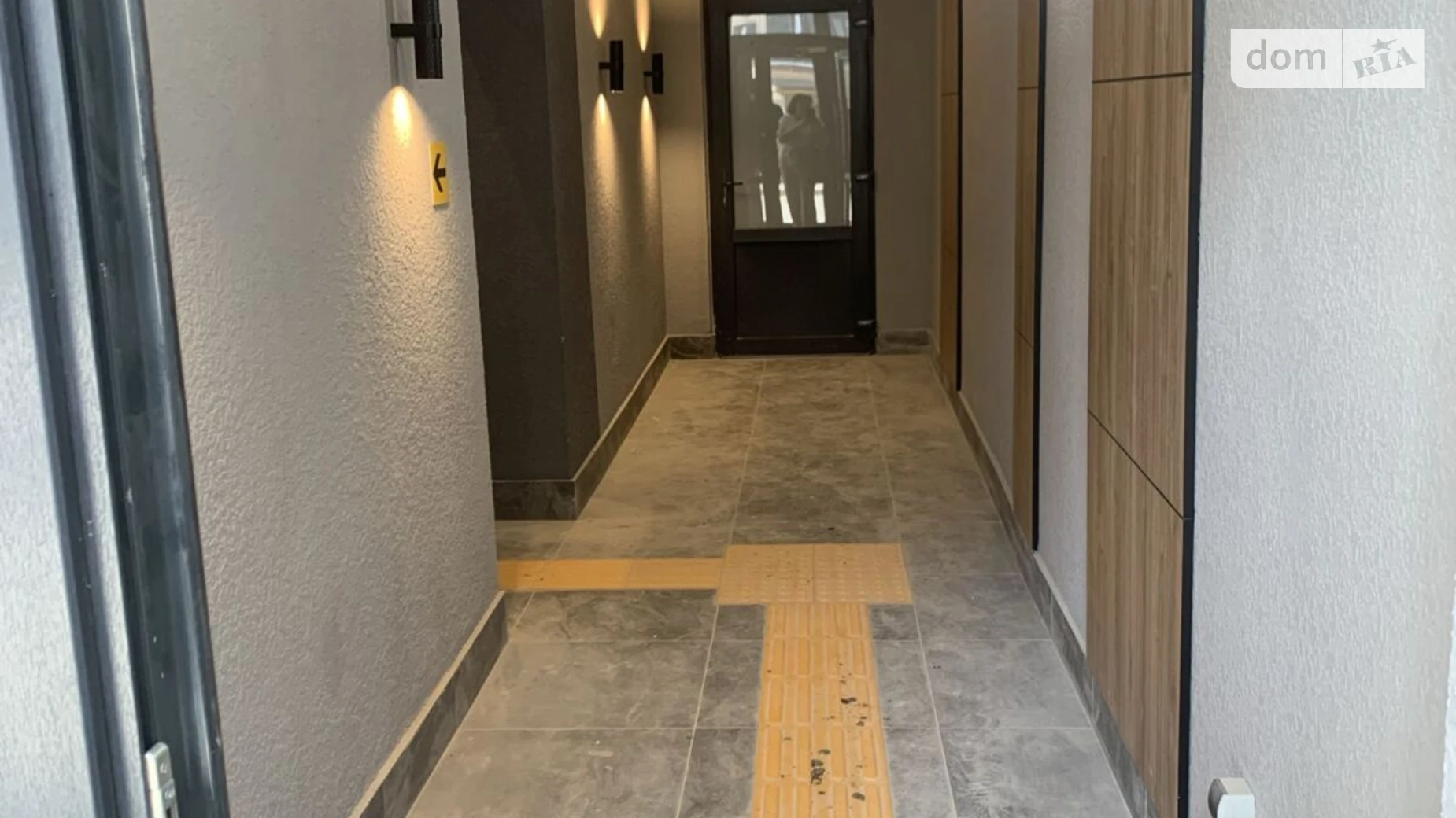 Продается 1-комнатная квартира 53.6 кв. м в Житомире, ул. Домбровского - фото 3