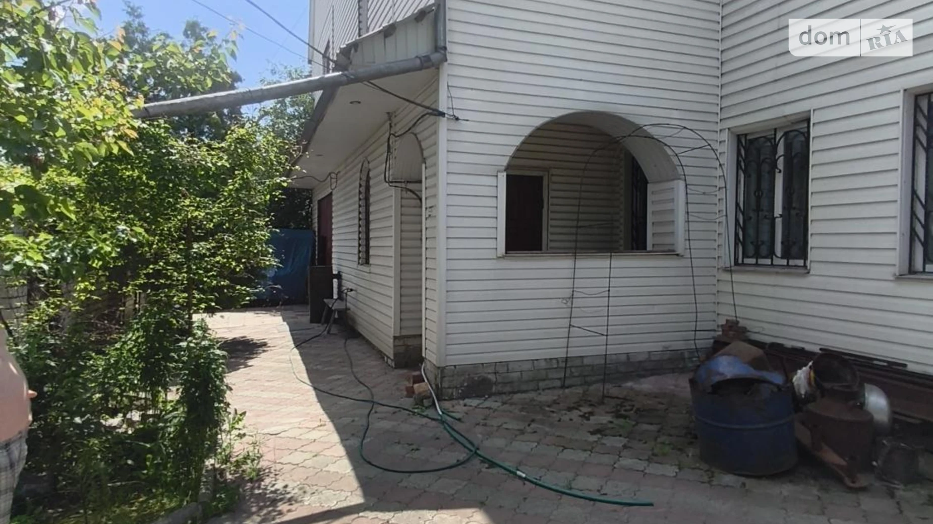 Продается дом на 3 этажа 238 кв. м с участком, цена: 130000 $ - фото 3