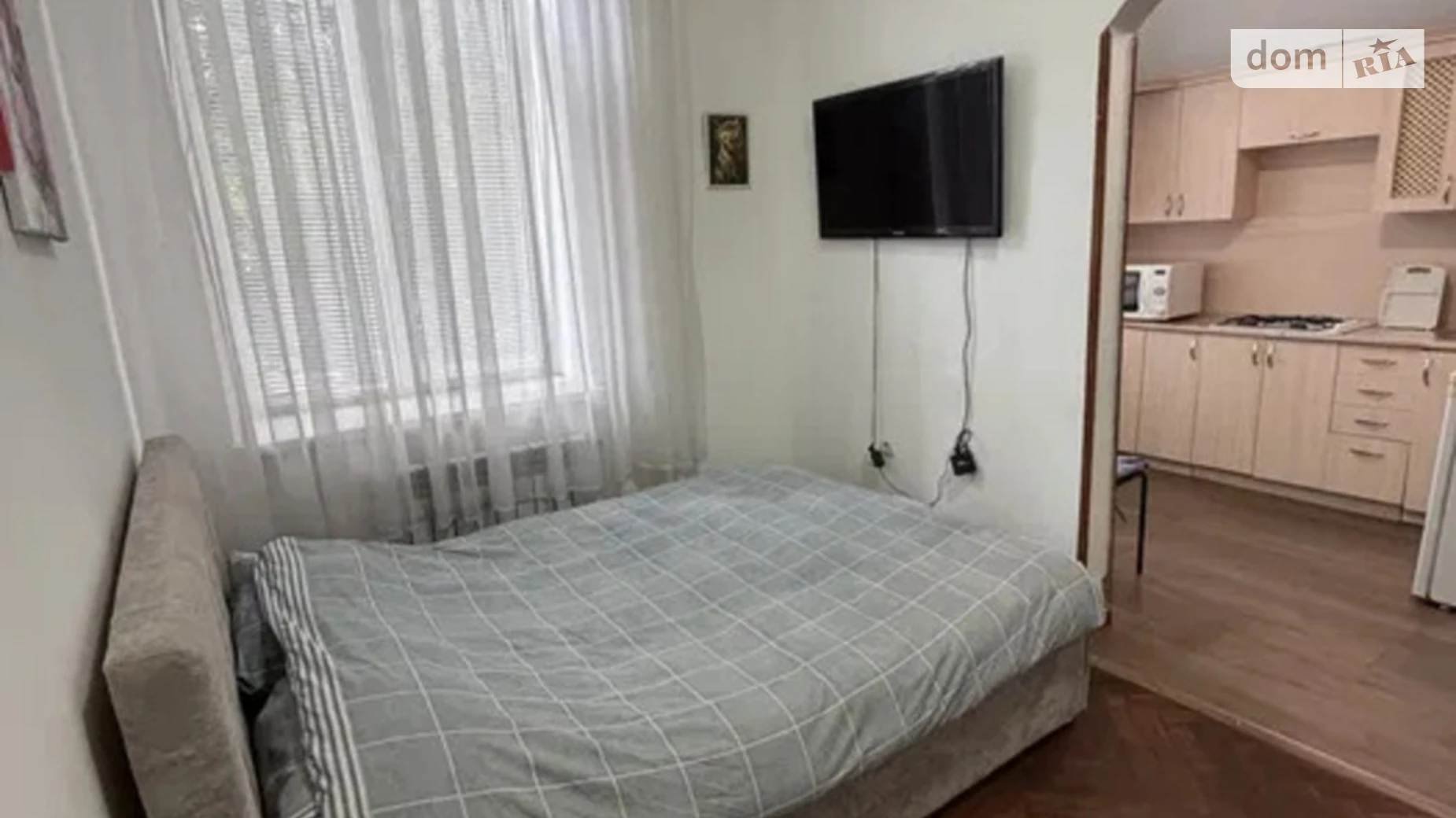 Продается 1-комнатная квартира 28 кв. м в Ивано-Франковске, ул. Железнодорожная, 47 - фото 2