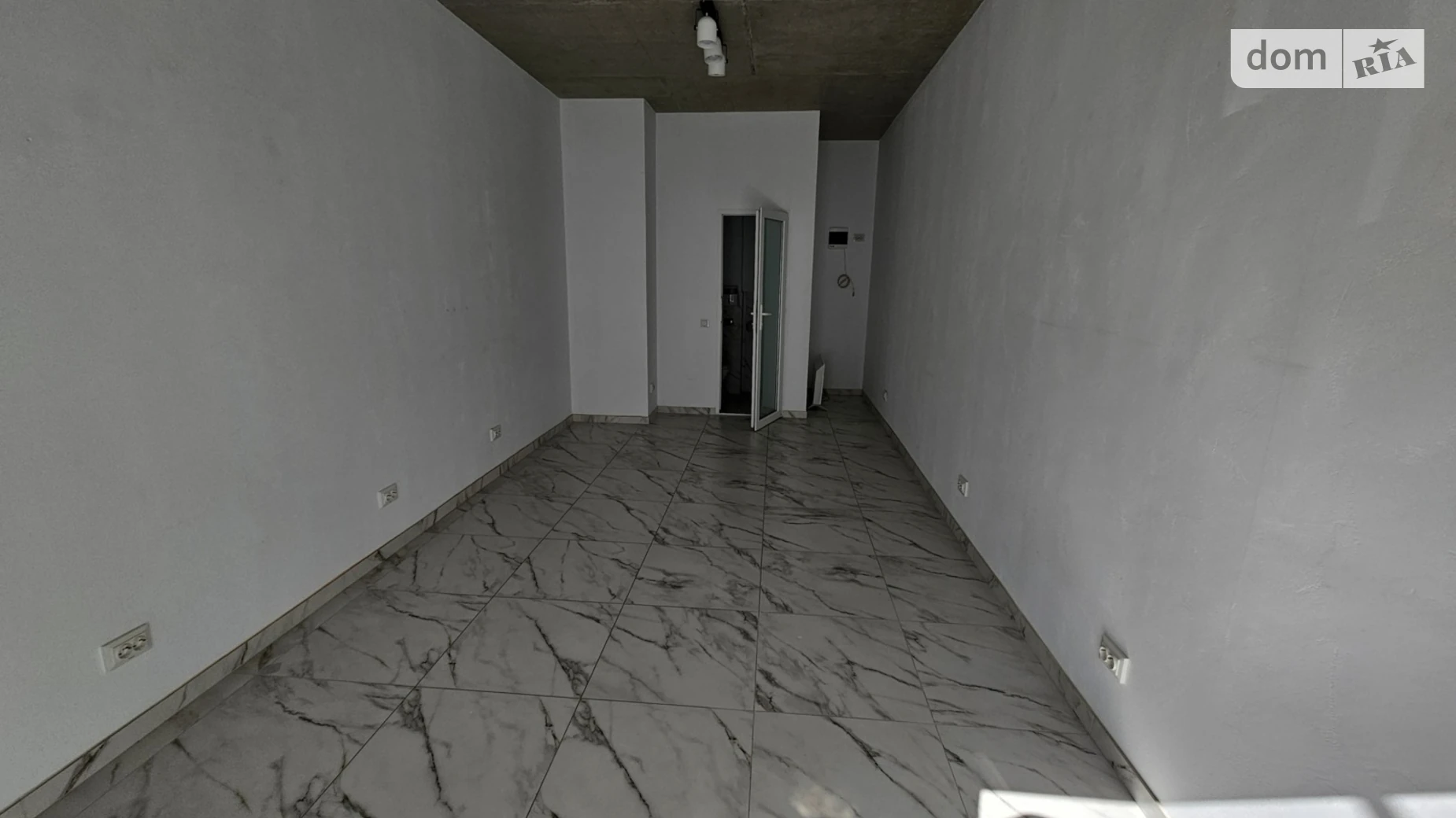 Сдается в аренду офис 20.4 кв. м в бизнес-центре, цена: 400 $ - фото 2