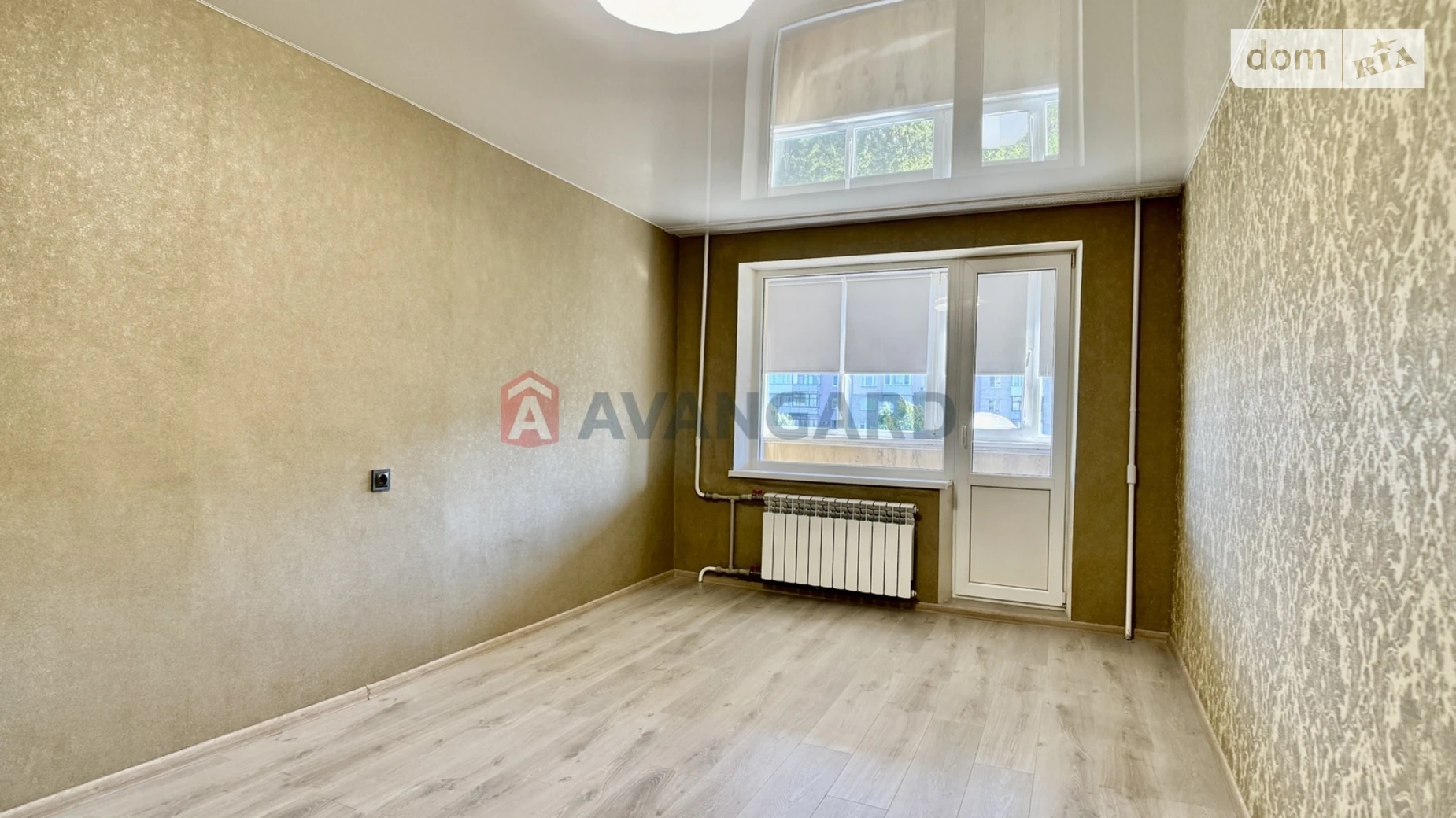Продается 3-комнатная квартира 65.9 кв. м в Днепре, ул. Осенняя, 13 - фото 2