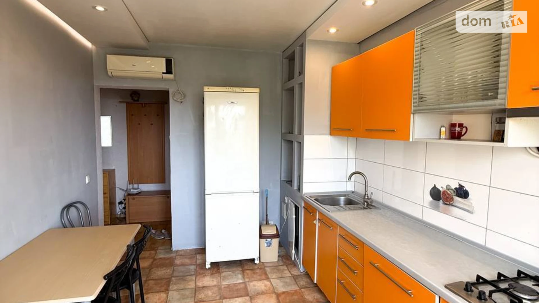 Продается 3-комнатная квартира 65.6 кв. м в Днепре, мас. Тополь-3, 20 корпус 2 - фото 2