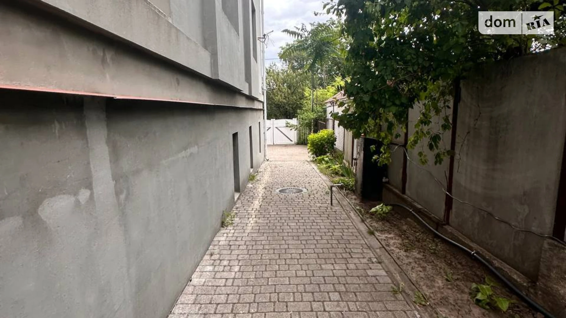 Сдается в аренду дом на 3 этажа 290 кв. м с террасой, цена: 3000 $ - фото 3
