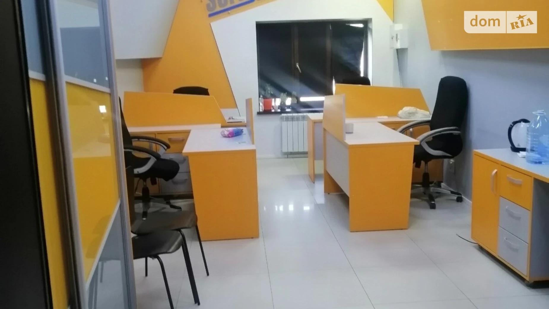 Здається в оренду офіс 26.1 кв. м в бізнес-центрі, цена: 7830 грн - фото 2