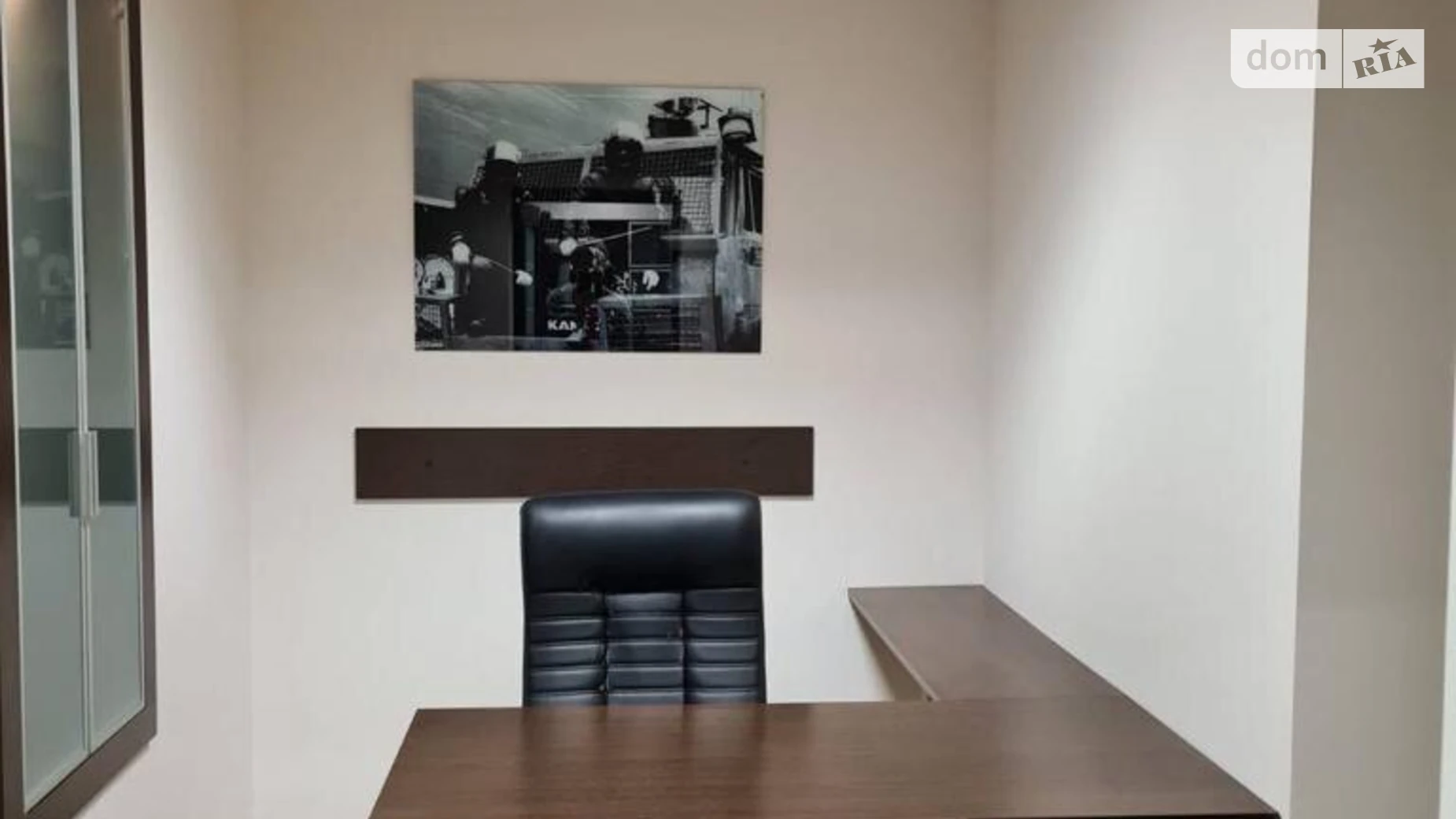 Продается офис 280.9 кв. м в бизнес-центре, цена: 550000 $ - фото 2