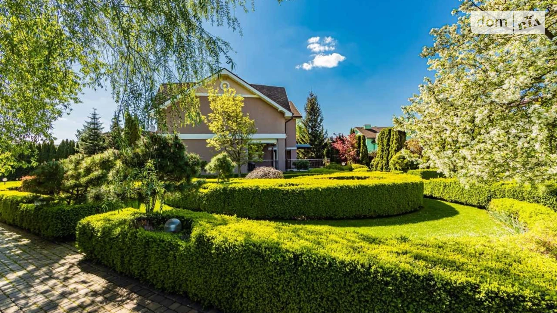 Продается дом на 2 этажа 278.2 кв. м с садом, цена: 670000 $ - фото 2