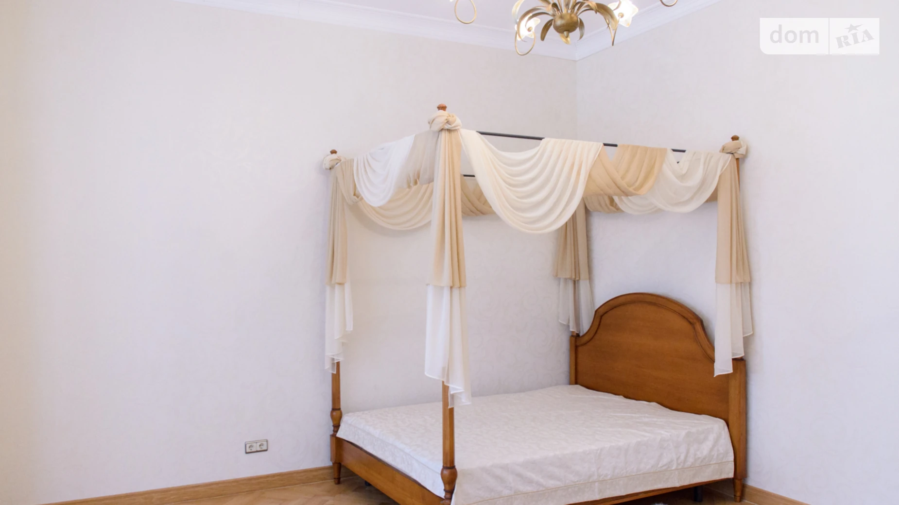 Продается дом на 3 этажа 800 кв. м с верандой, цена: 2700000 $ - фото 5