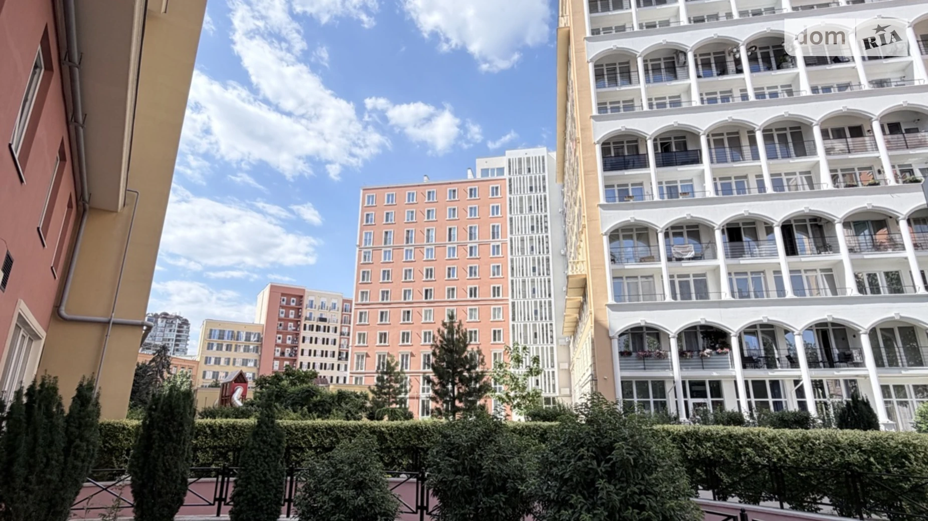 Продається 1-кімнатна квартира 52 кв. м у Одесі, вул. Інглезі, 2/6 - фото 2