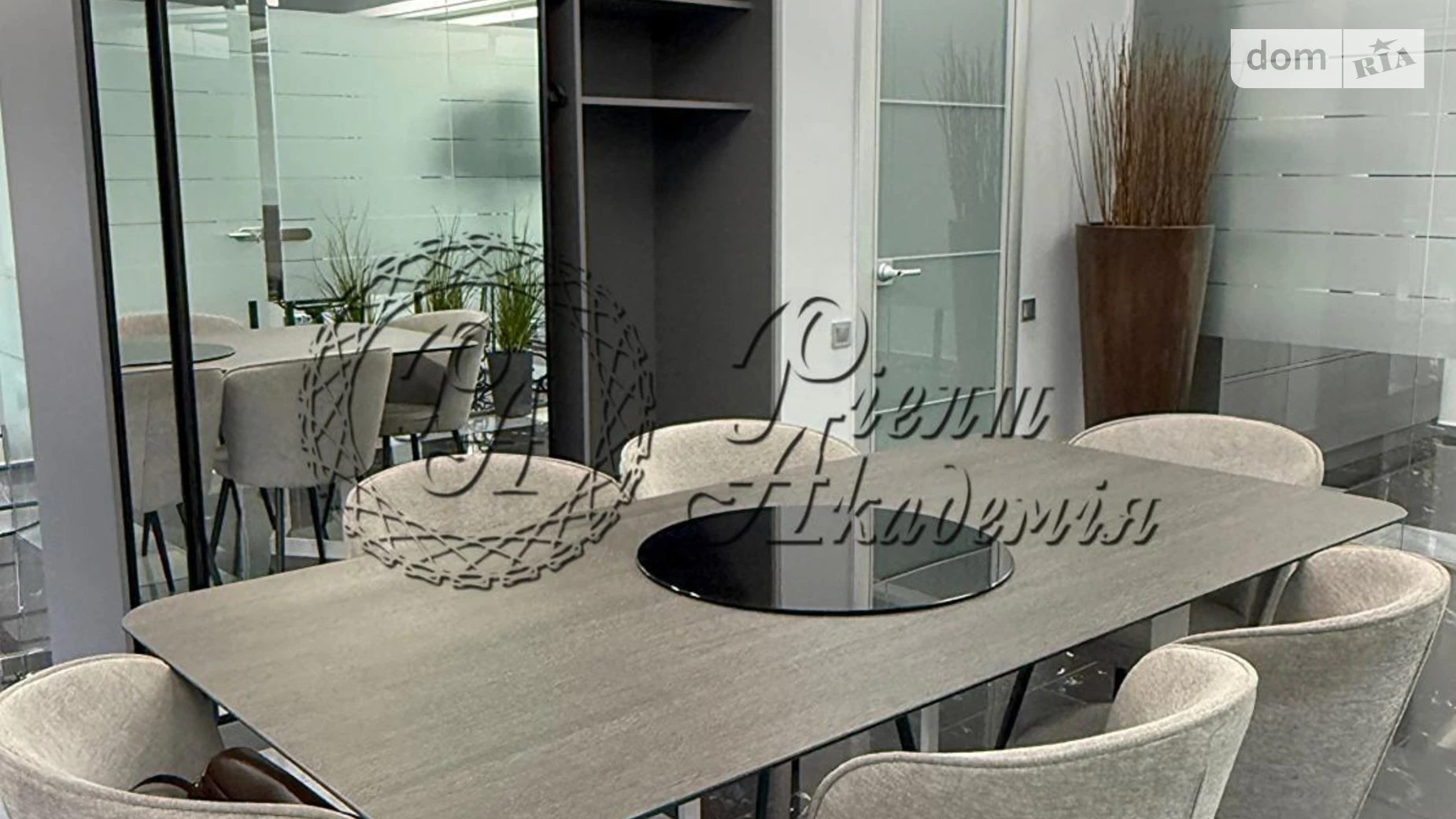Сдается в аренду офис 88 кв. м в бизнес-центре, цена: 1500 $ - фото 2