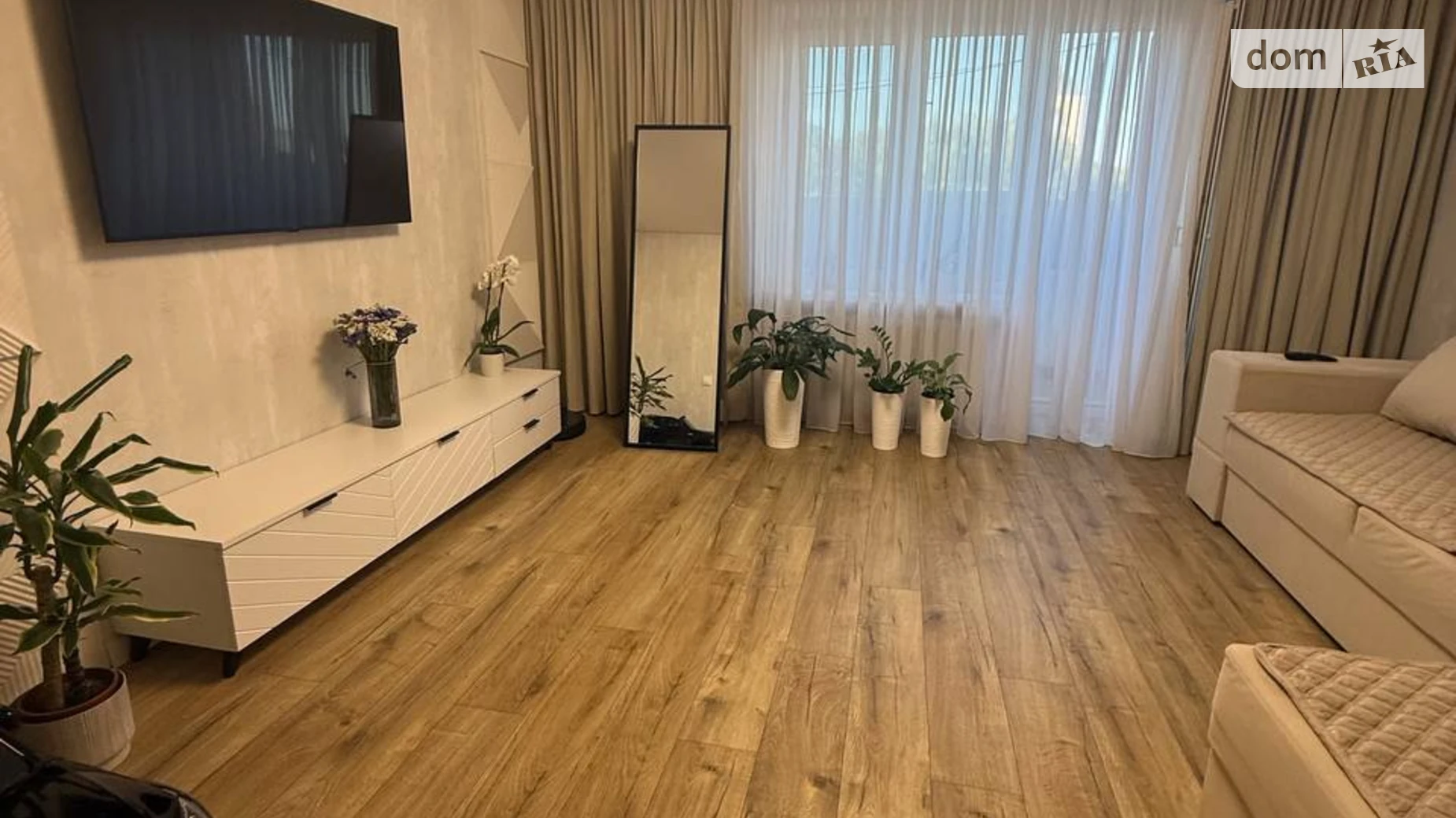 Продается 3-комнатная квартира 67.2 кв. м в Хмельницком, ул. Свободы, 2А - фото 2