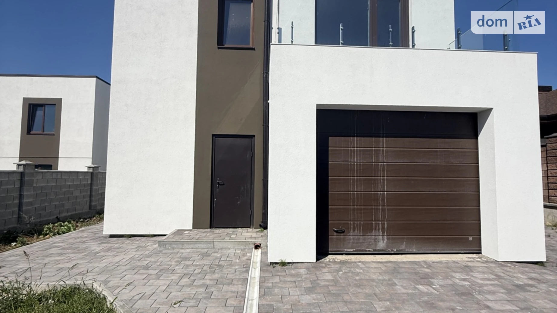 Продается дом на 2 этажа 160 кв. м с гаражом, цена: 160000 $ - фото 3