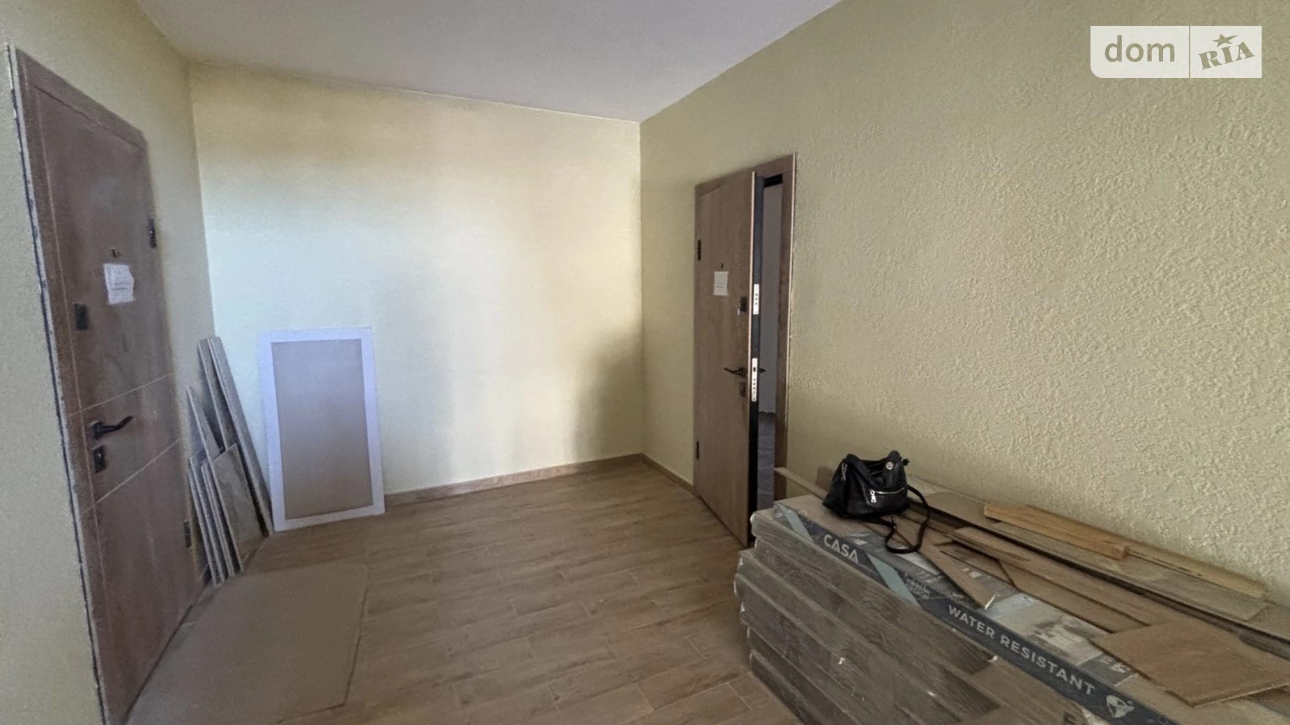 Продается 1-комнатная квартира 66 кв. м в Ужгороде, ул. Енковская, 33 - фото 5
