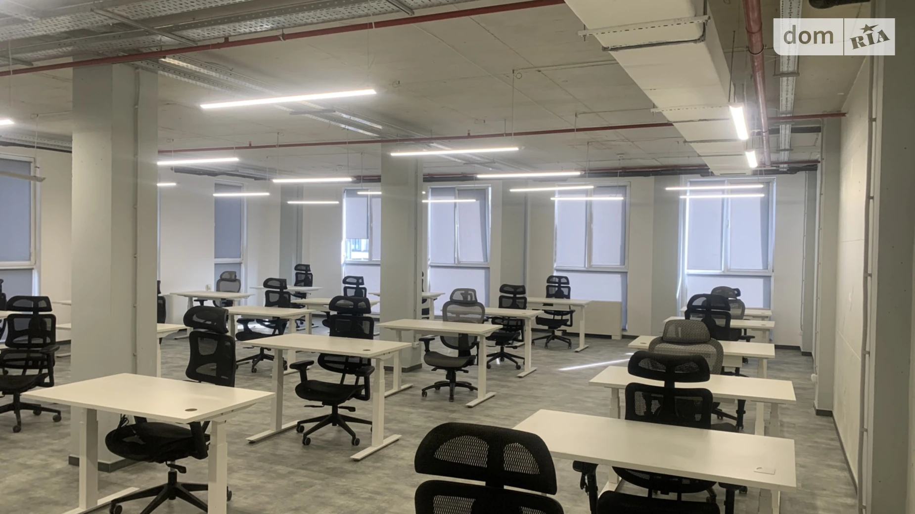 Сдается в аренду офис 840 кв. м в бизнес-центре, цена: 13440 $ - фото 2