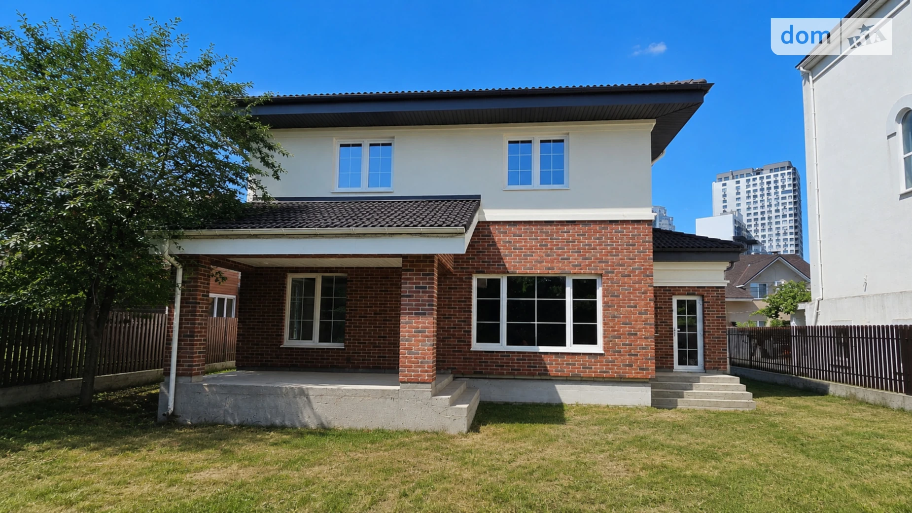 Продается дом на 2 этажа 210 кв. м с баней/сауной, цена: 205000 $ - фото 4