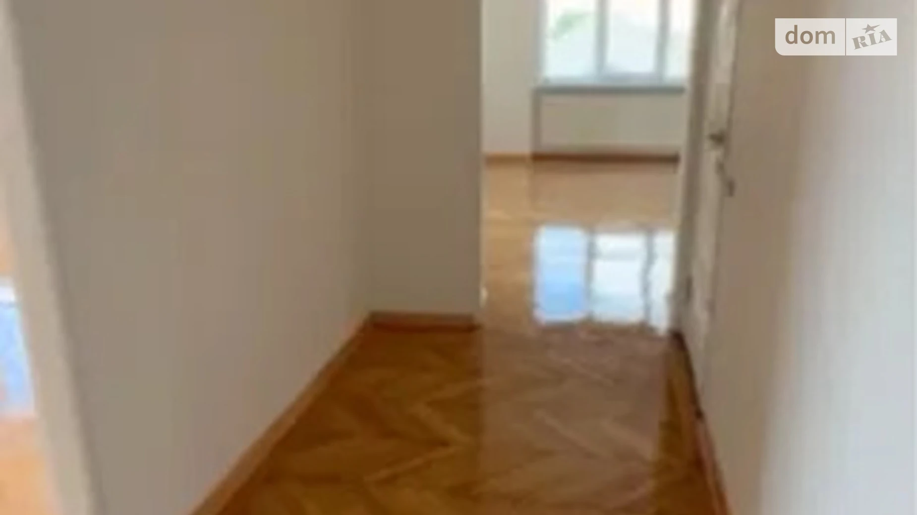 Продается 3-комнатная квартира 116 кв. м в Мукачеве, ул. Ивана Маргитича, 27 - фото 2